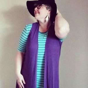 Meet your Posher, Caryn